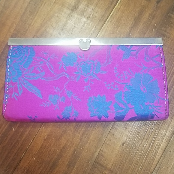 Handbags - Foral organizer clutch Fuchia & Blue NWOT🆕️